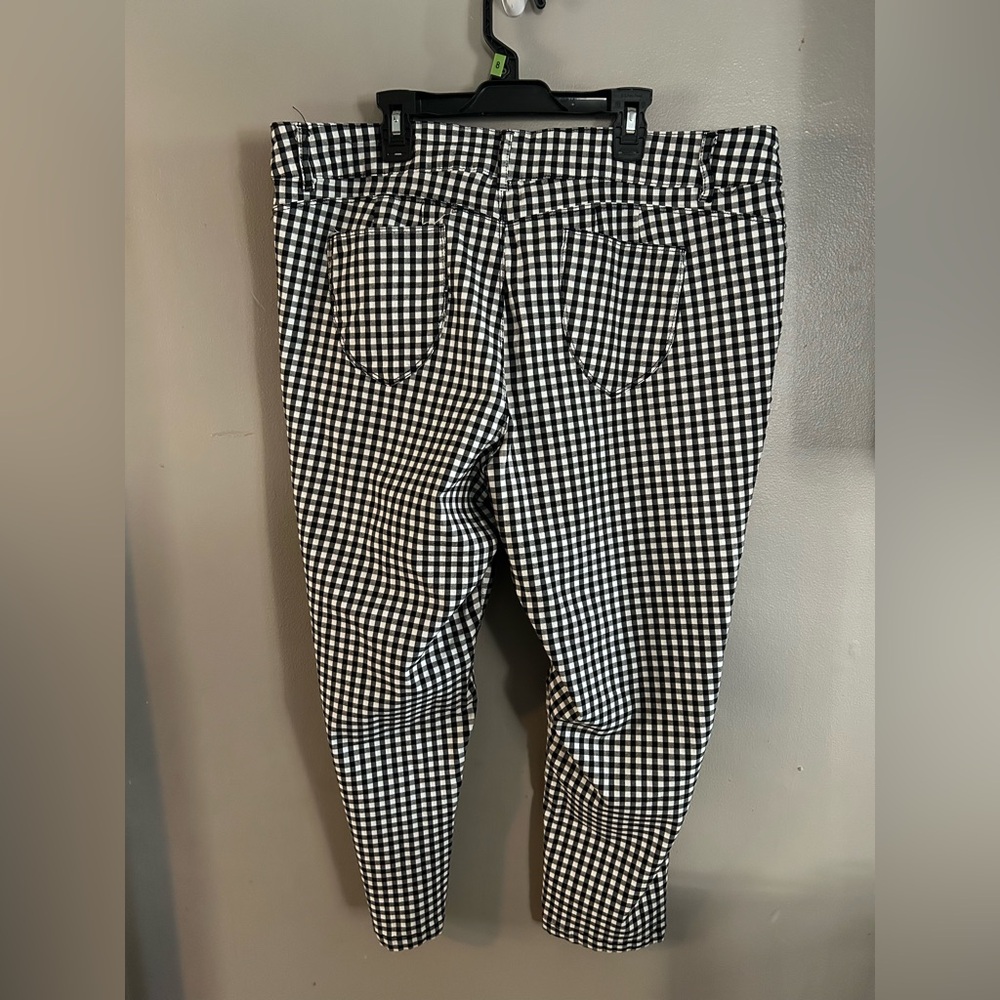 Sabrina Lauren Pants - black/white gingham plaid capri length - Picture 7 of 10